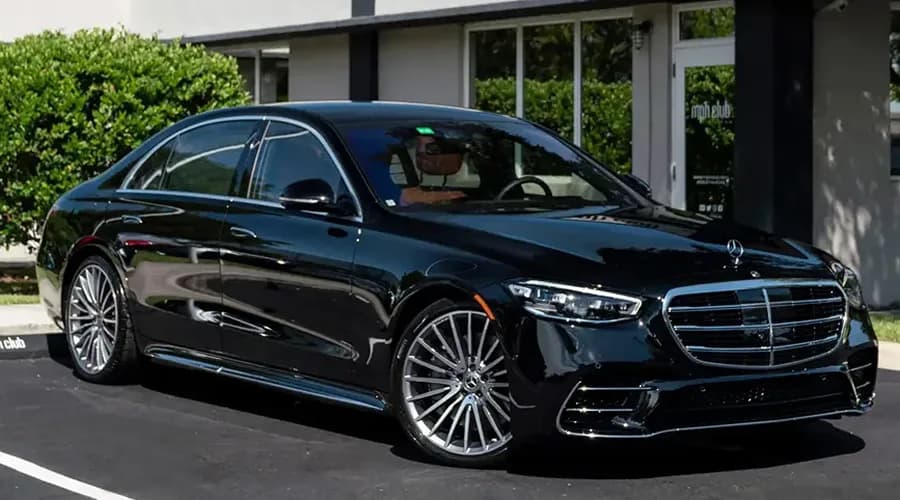 Mercedes S560 luxury sedan for executive chauffeur service in Texas